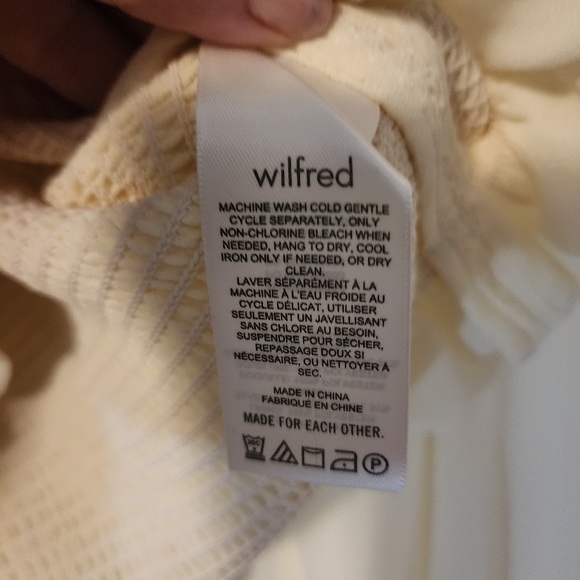 NEW Aritzia | Wilfred Tempest Blouse Smocked Chiffon Blouse in Whipped Butter - Picture 14 of 15